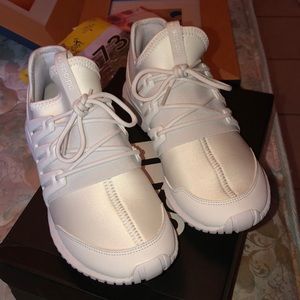 Adidas Tubular Radial